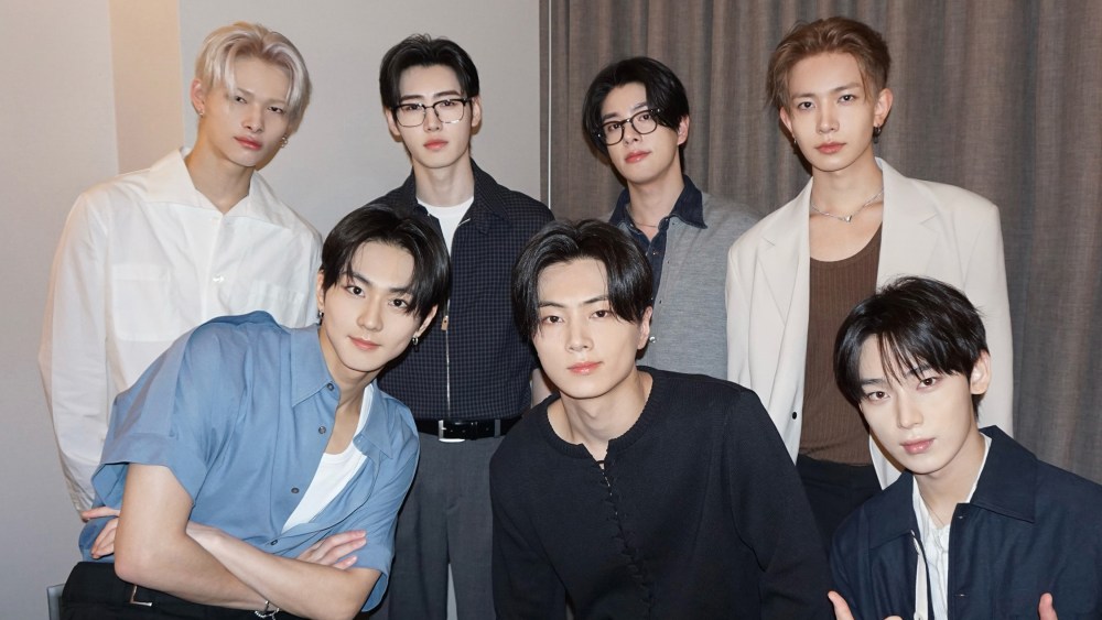 ENHYPEN 團體形象照與舞台活動相關