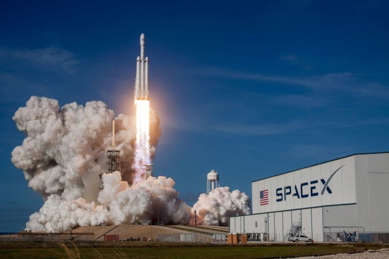 SpaceX 與太空產業相關畫面